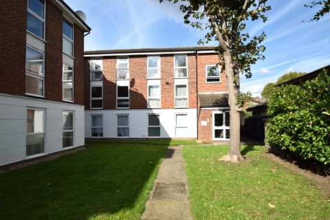 Ravensmede Way, Chiswick