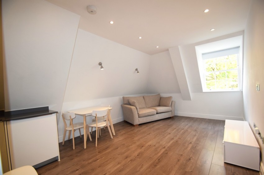 Images for Kew Bridge Road