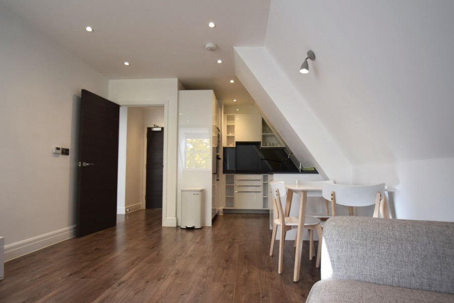 Images for Kew Bridge Road