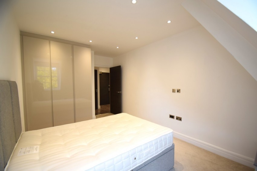 Images for Kew Bridge Road