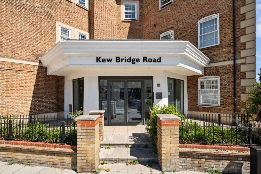 Images for Kew Bridge Road
